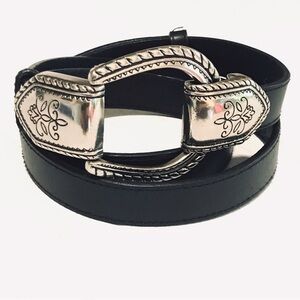 Chico's Black Leather Ornate Silver Hook Buckle Slide Adjustable 21”-41” Sz M/L